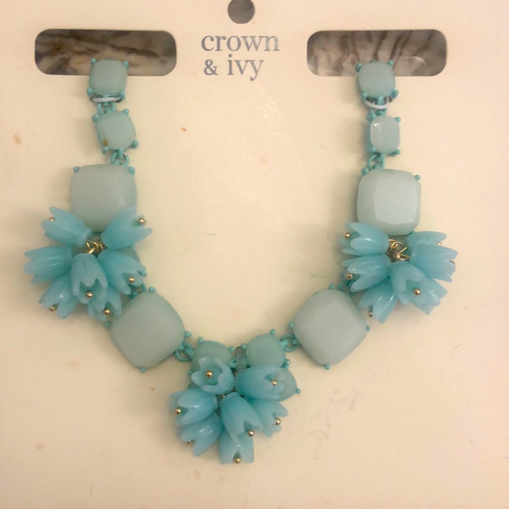 Crown & Ivy statement necklace